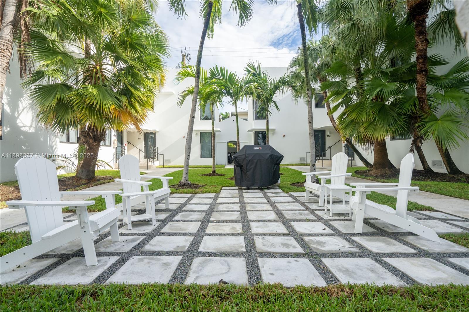 Miami Beach Condo: 1985 Bay Drive