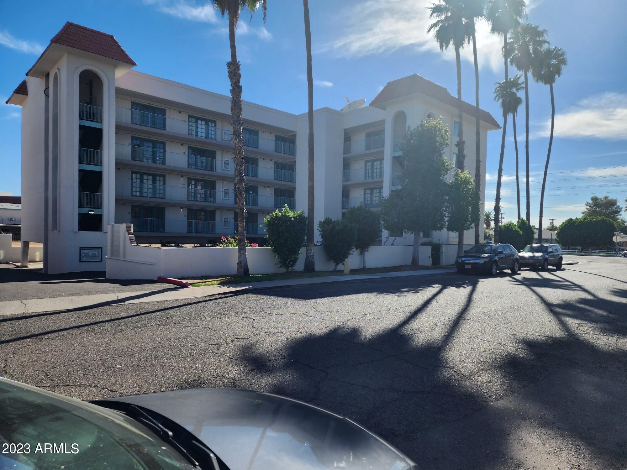 Phoenix Condo: 4301 North 24th Street