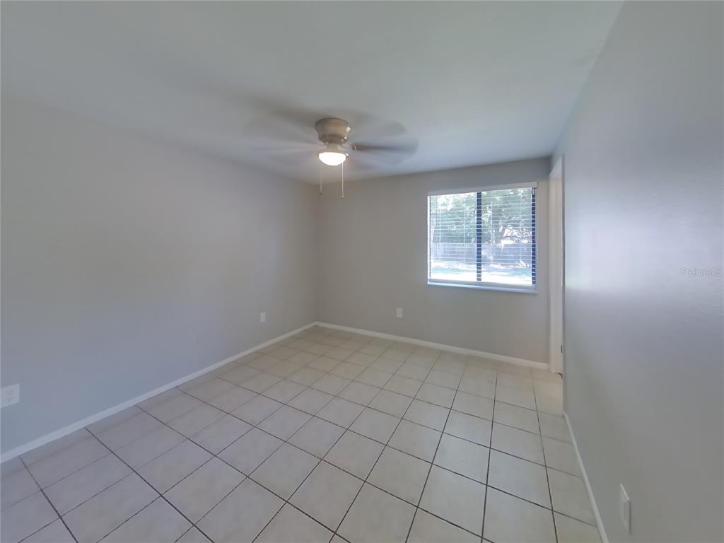 Valrico Condo: Undisclosed Address