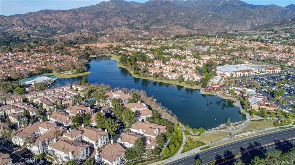 Rancho Santa Margarita Condo: 225 Montana Del Lago Drive