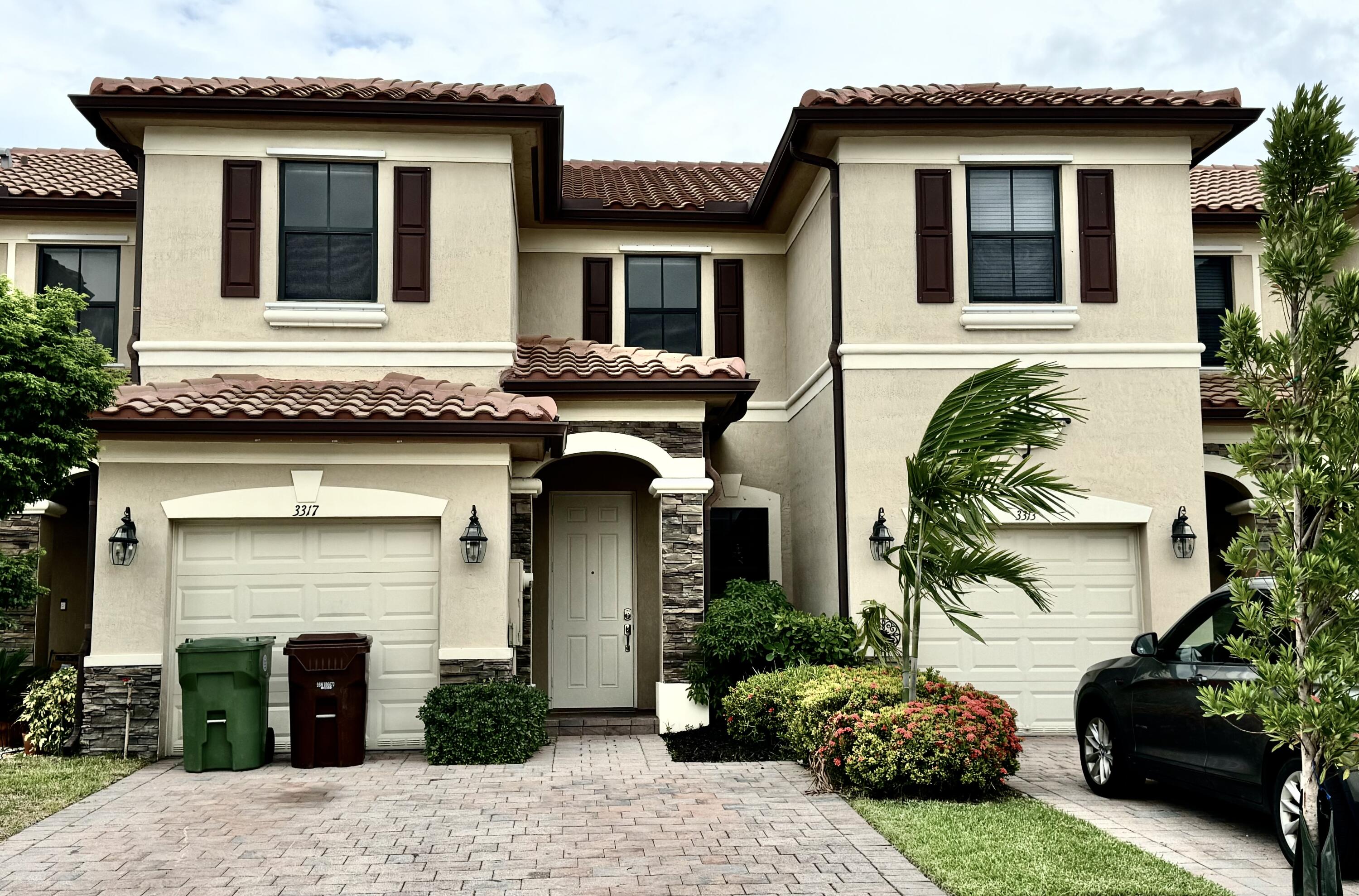 Hialeah Condo: 3317 West 90th Street