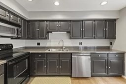 Peabody Condo: 102 Foxwood Circle