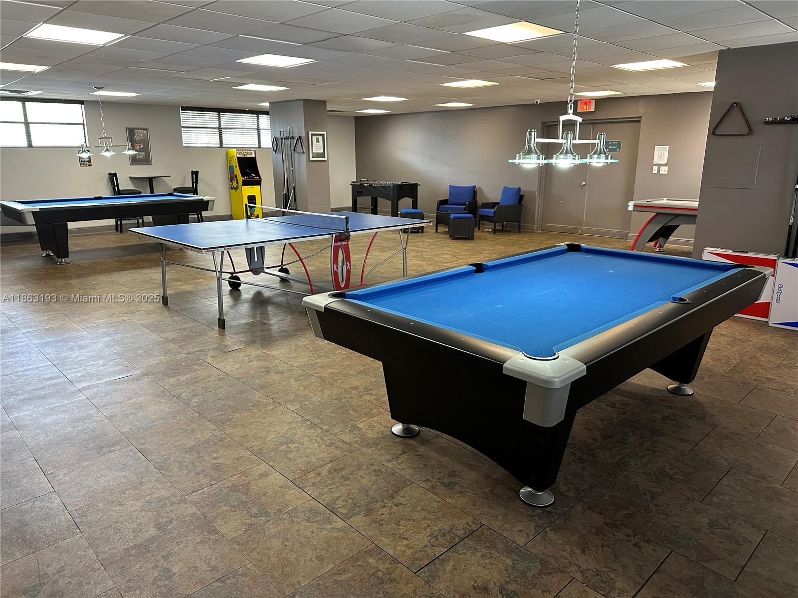 Hallandale Beach Condo: 400 Leslie Drive