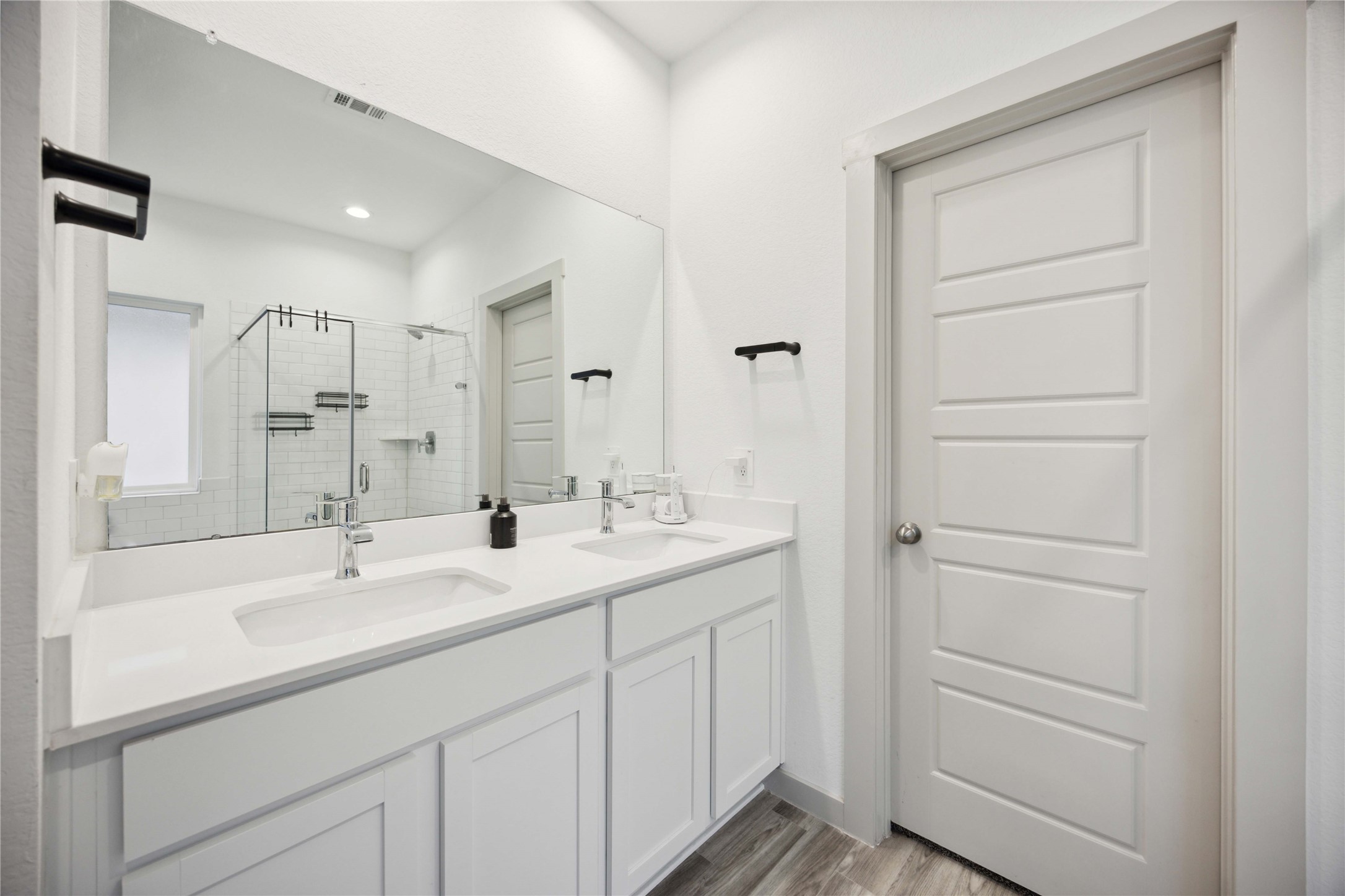 Rosharon Condo: 303 William Lane