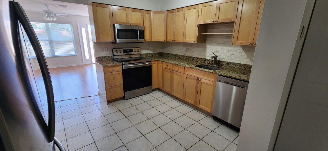 Jupiter Condo: 3831 Beacon Hill Road