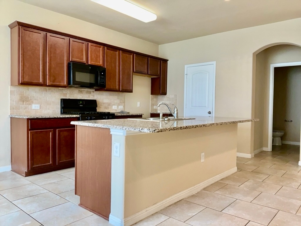 Pflugerville Condo: 411 Rhetoric Way