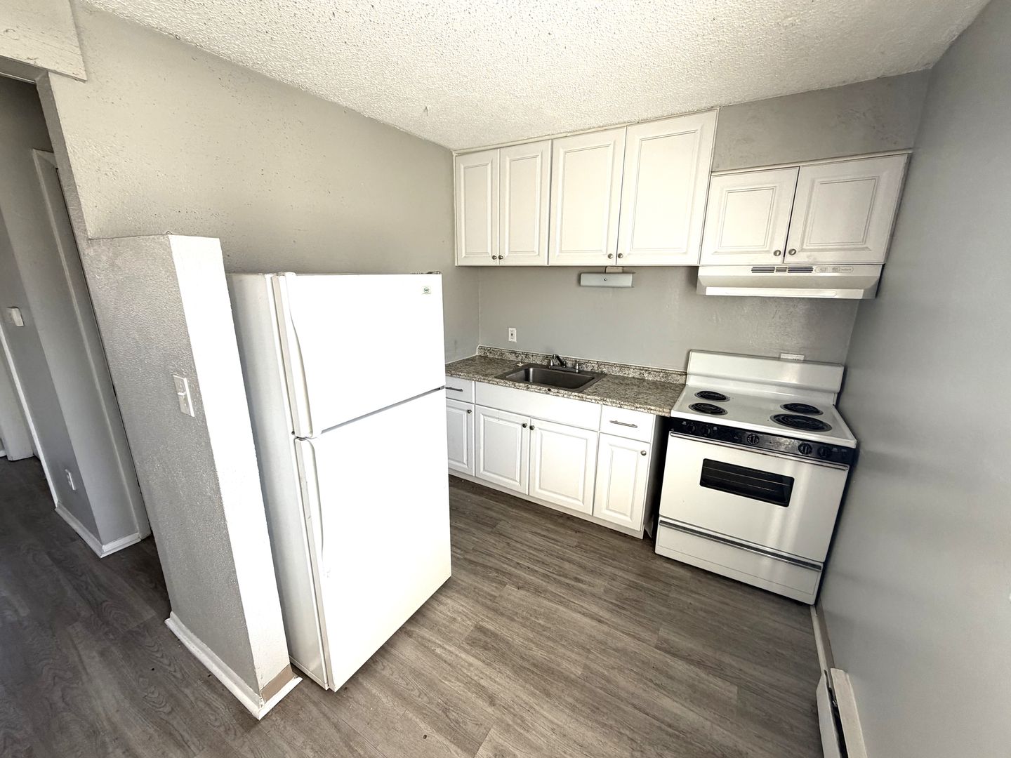 Colorado Springs Apartment: 422 Brookside St