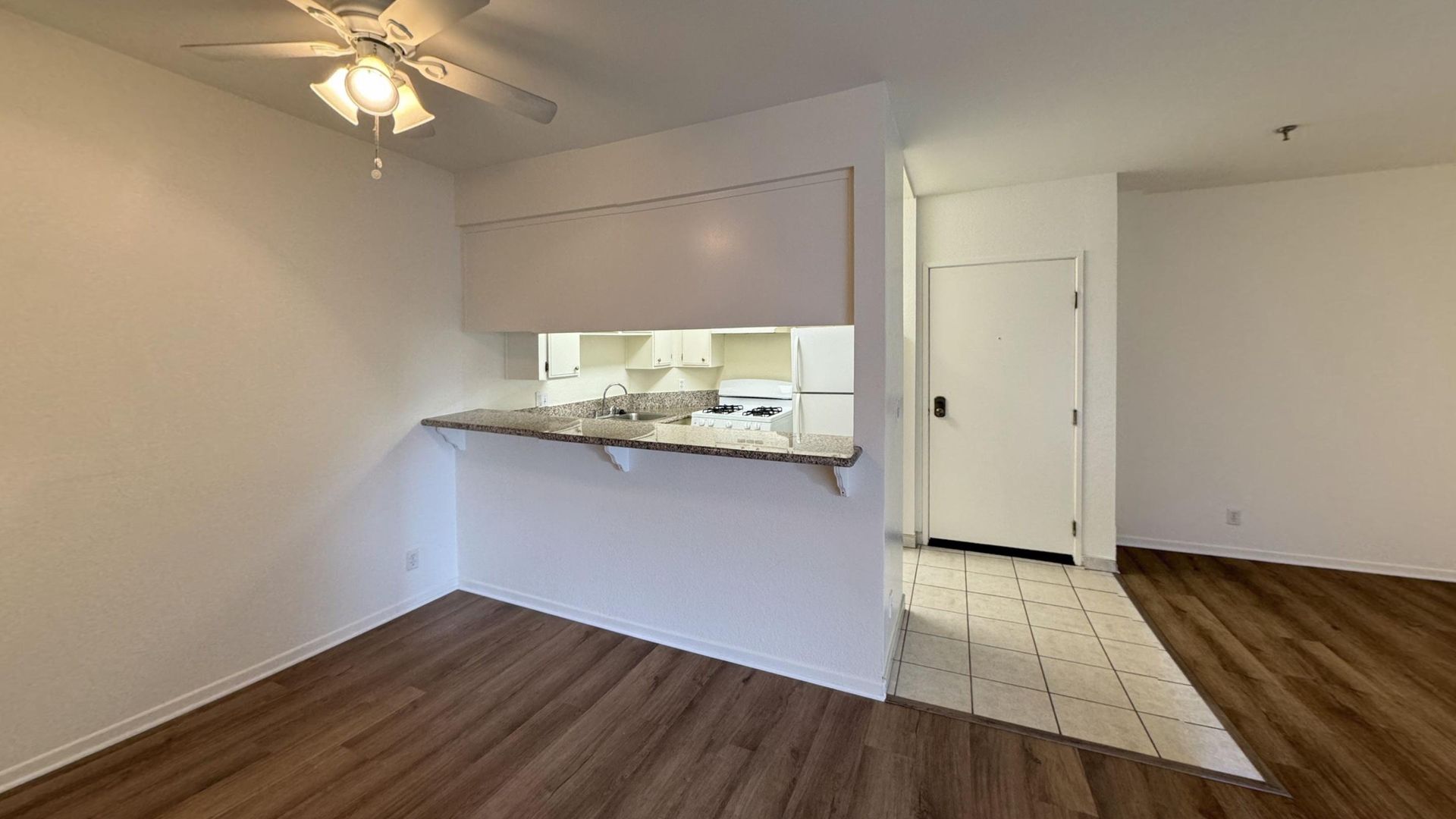 Culver City Apartment: 3848 Overland Ave