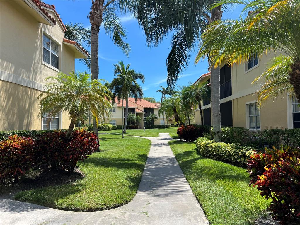 Pompano Beach Condo: 1241 Southwest 46th Avenue