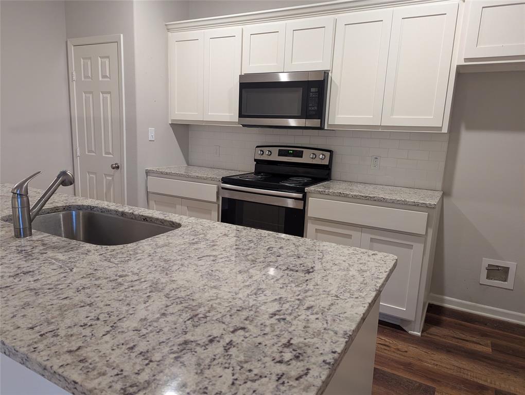 Sherman Condo: 2700 Ginger Court