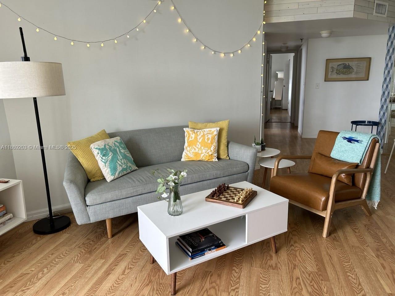 Miami Beach Condo: 5880 Collins Avenue