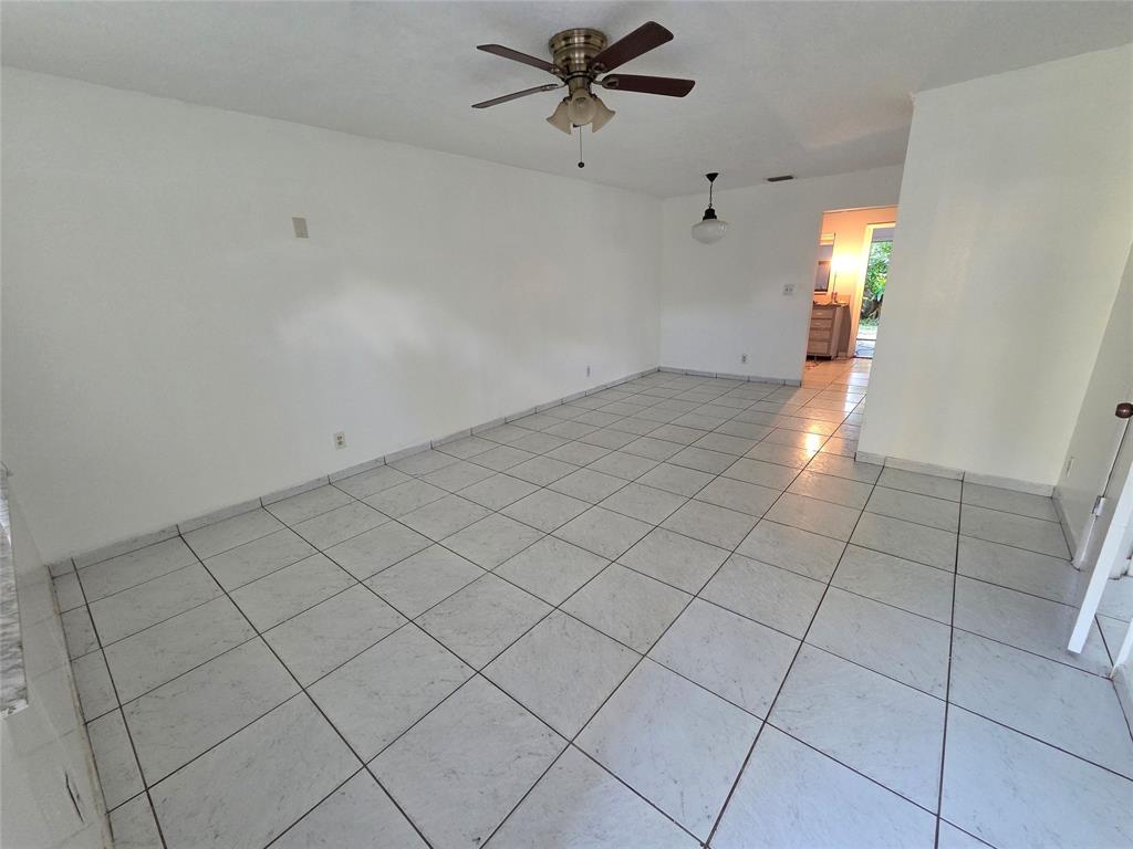 Lauderhill Condo: 5204 Northwest 15th Court