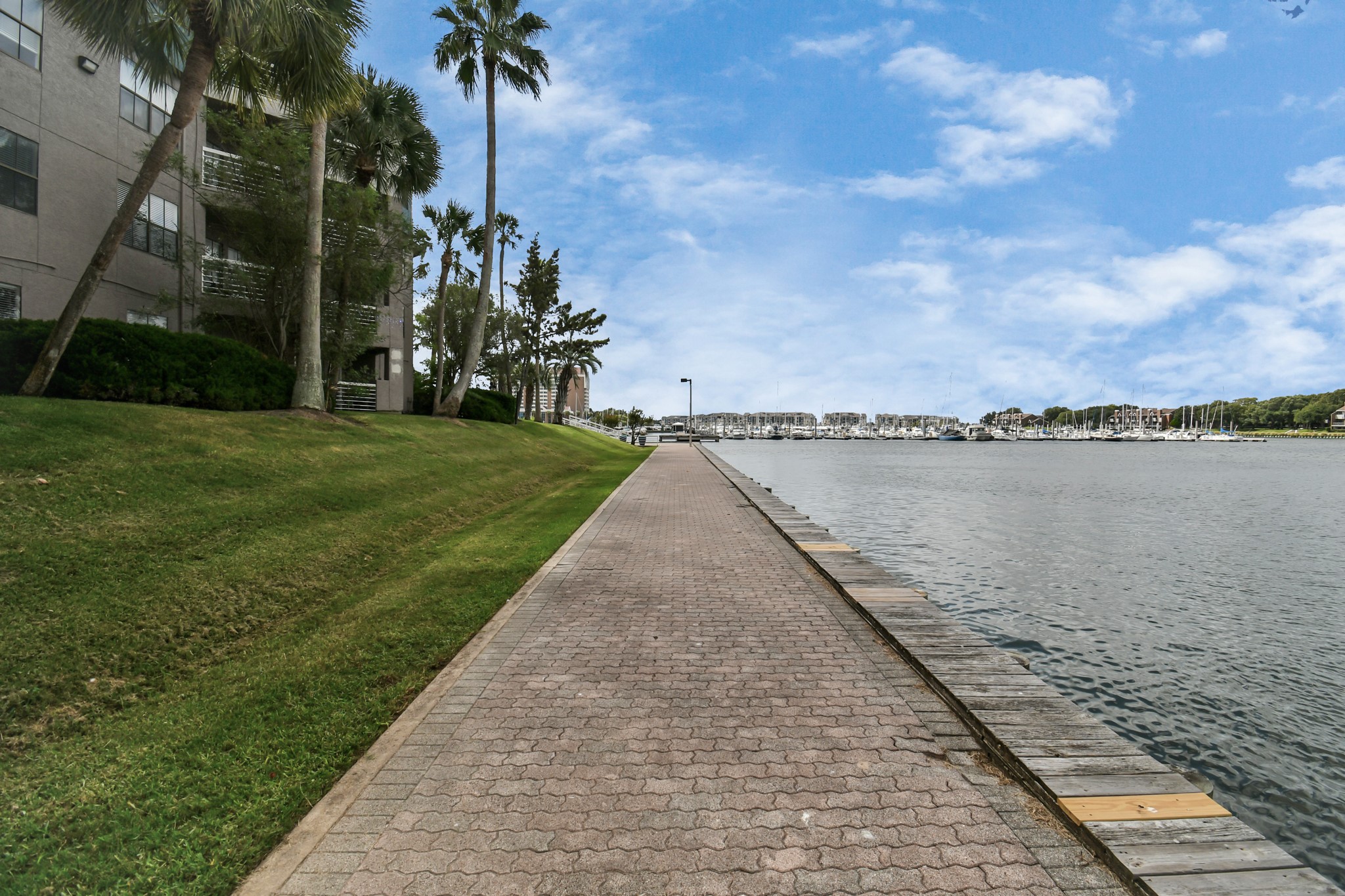 League City Condo: 1201 Enterprise