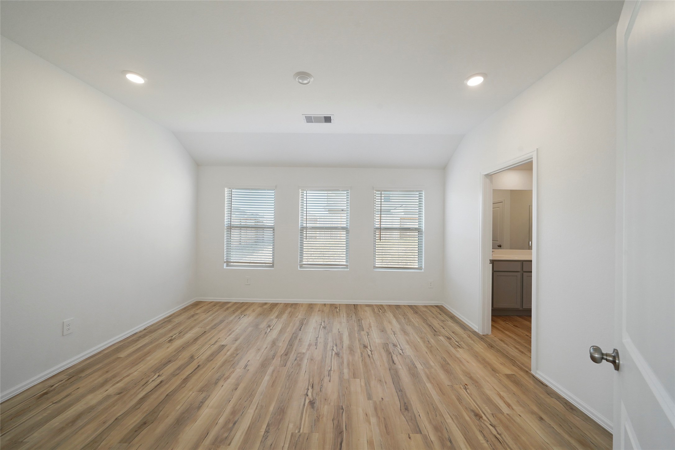 Magnolia Condo: 307 Flower Reed Court