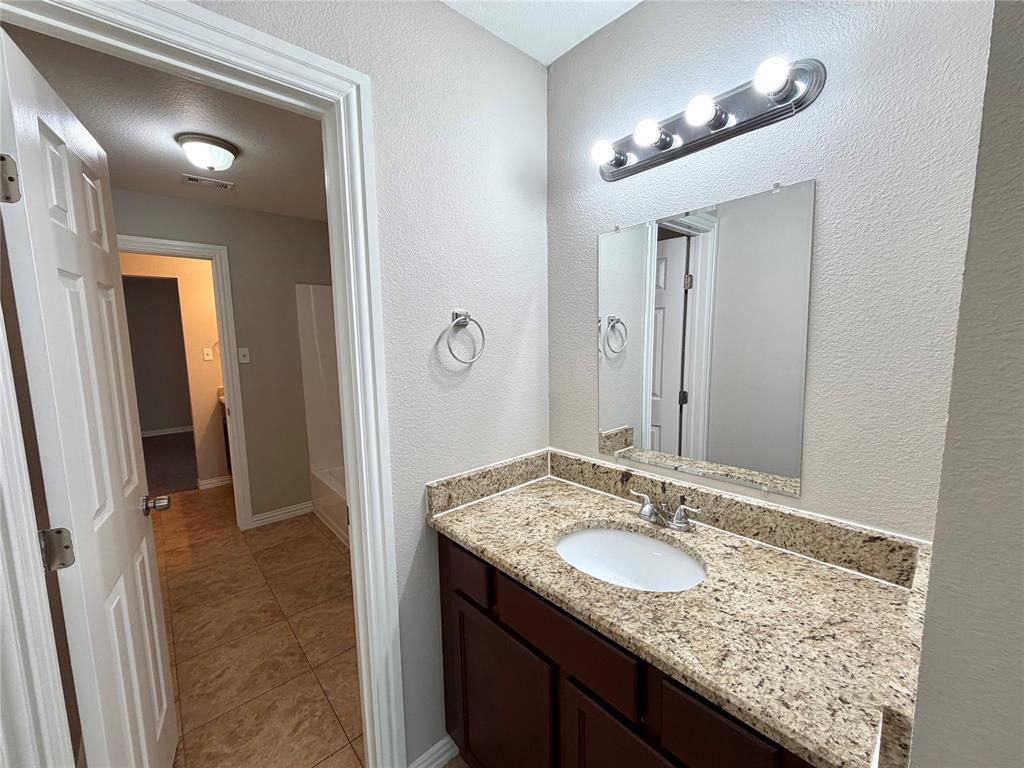 Arlington Condo: 2335 Bloomfield Drive