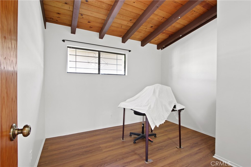Costa Mesa Condo: 1041 West Wilson Street