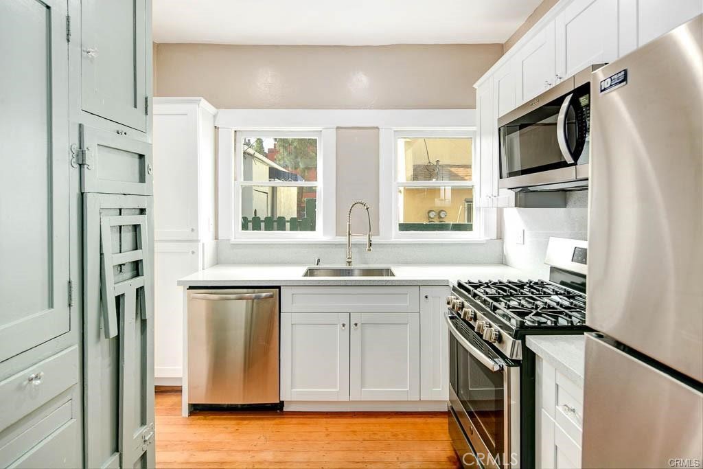 Glendale Condo: 107 North Columbus Avenue