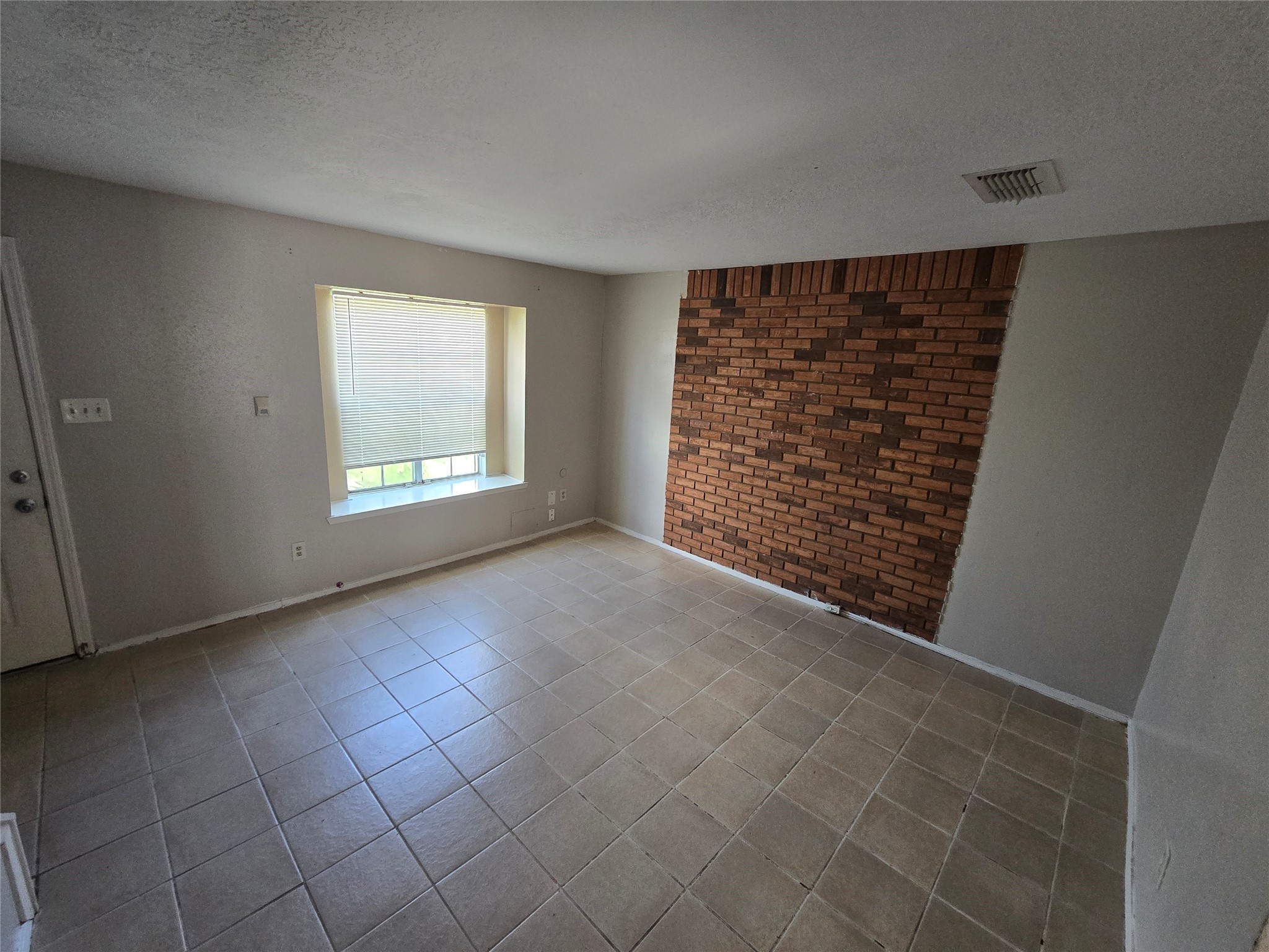 Houston Condo: 7045 Chasewood Drive
