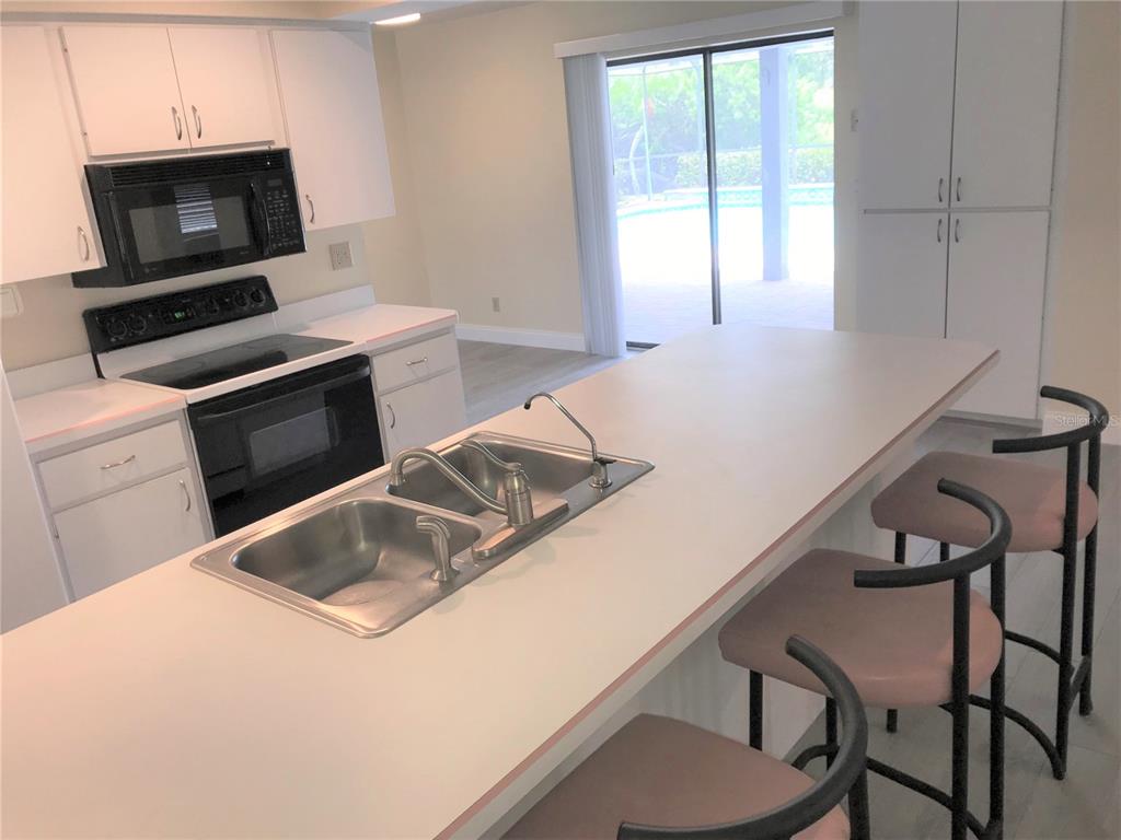 Bradenton Condo: 8305 12th Ave Drive Northwest