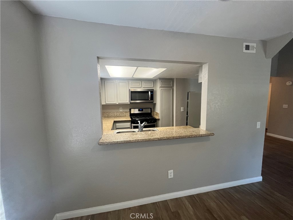 Riverside Condo: 600 Central Avenue