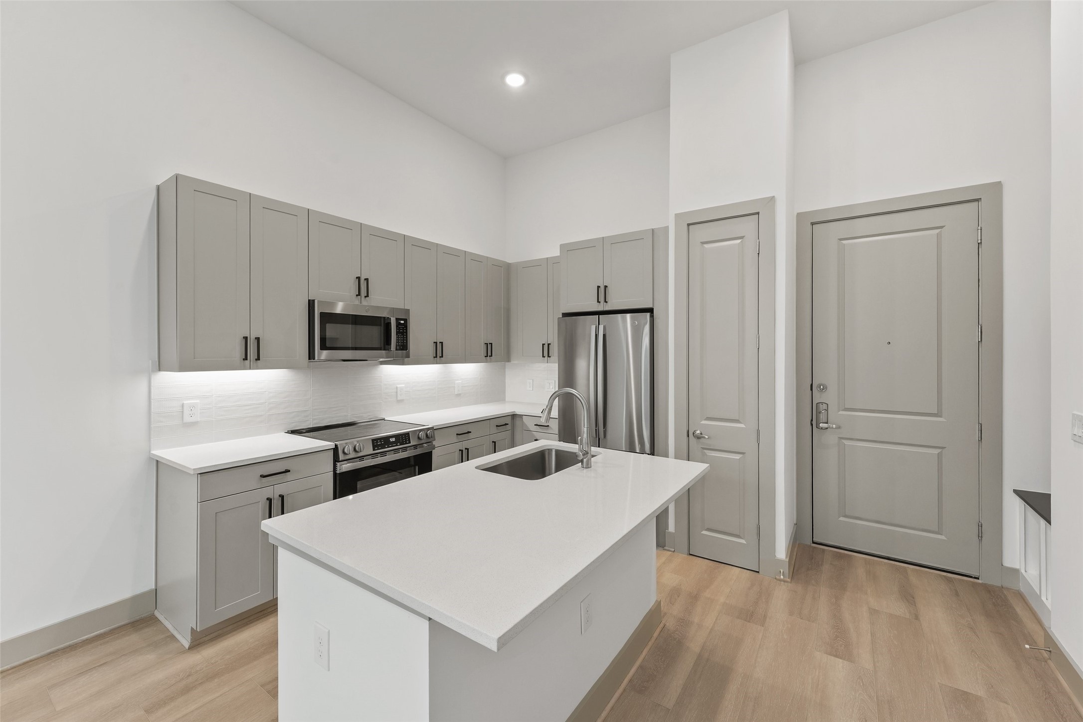 Houston Condo: 170 Malone Street