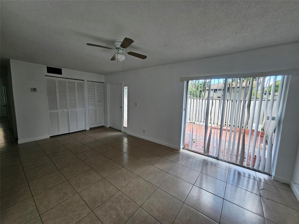 Lauderhill Condo: 2220 Northwest 59th Way