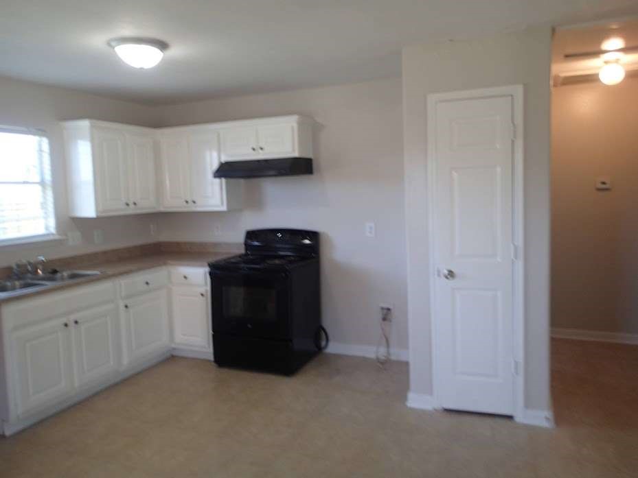 Richmond Condo: 6906 Lost Timber Lane