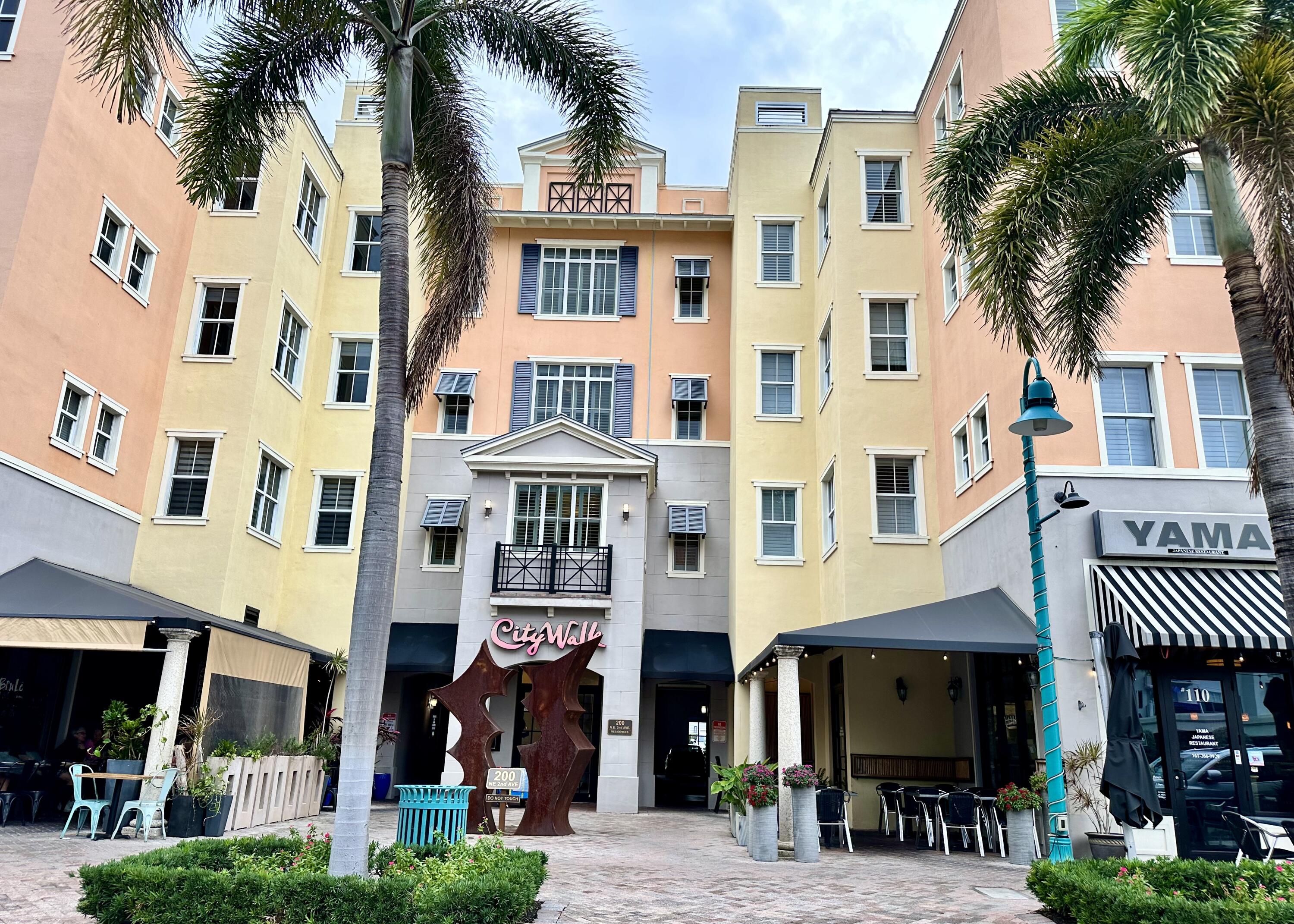 Delray Beach Condo: 200 Northeast 2nd Avenue