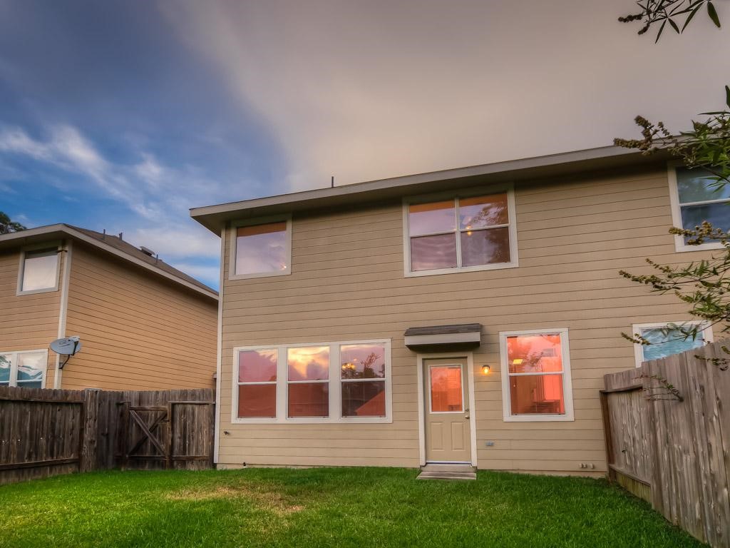 Conroe Condo: 71 East Stedhill Loop