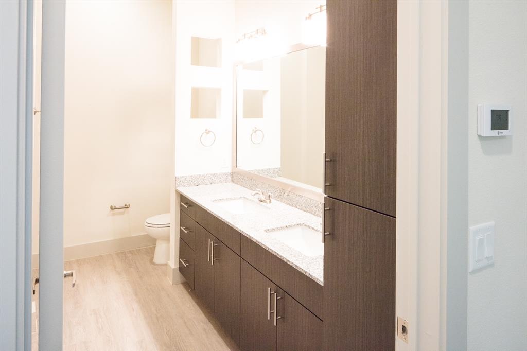 Fort Worth Condo: 2101 West Rosedale Street