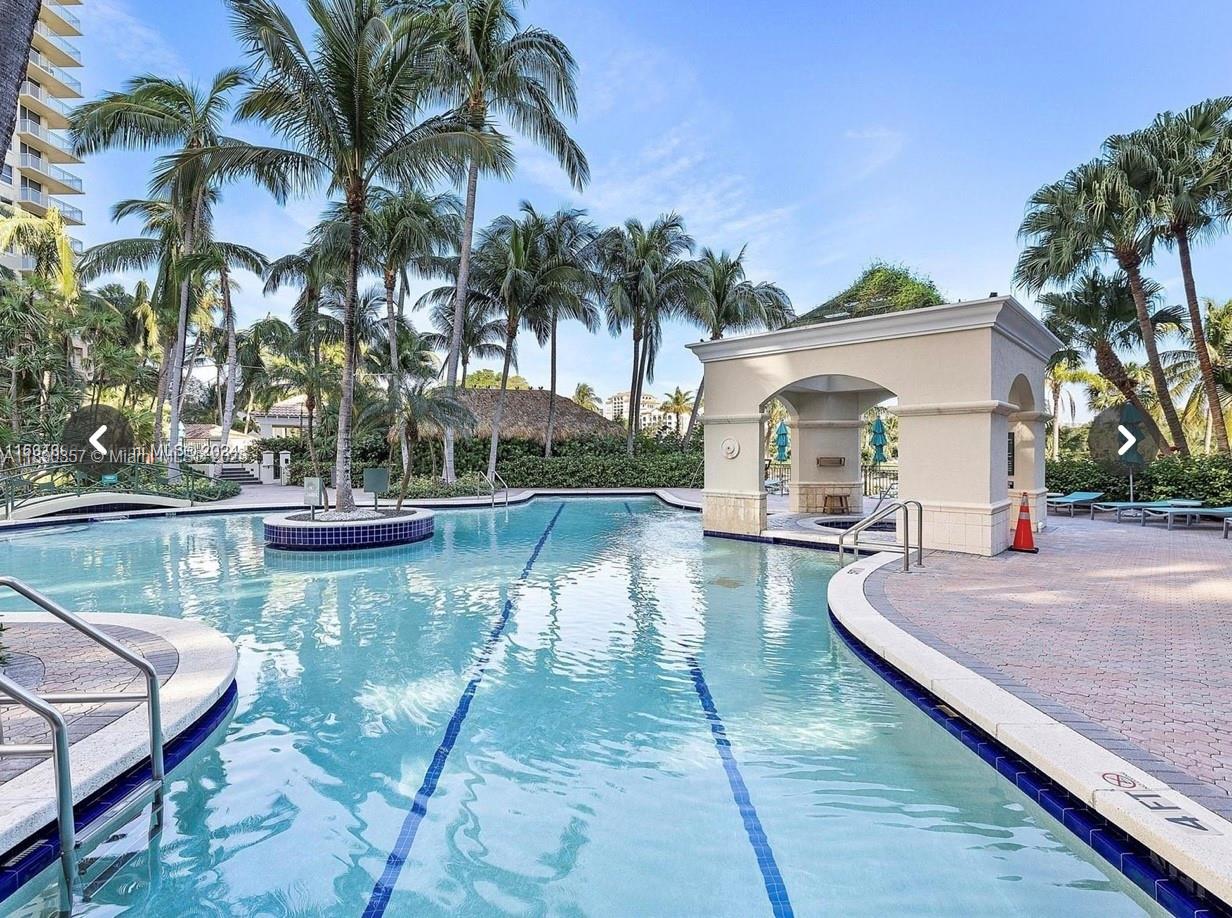 Aventura Condo: 19501 West Country Club Drive
