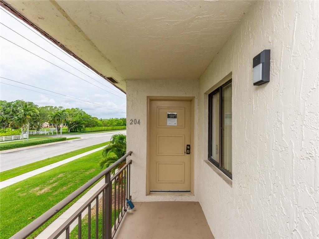 Weston Condo: 16243 Saddle Club Road