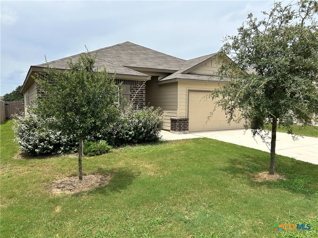 Seguin Condo: 724 Stonemanor