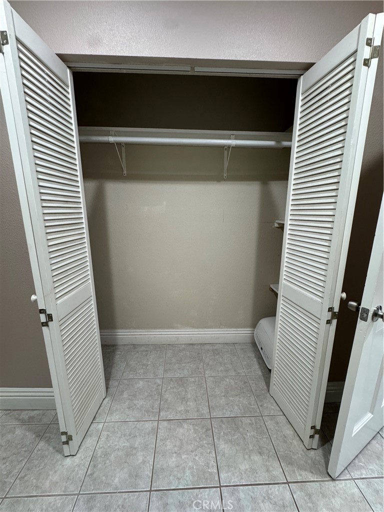 San Pedro Condo: 117 North Harbor View Avenue