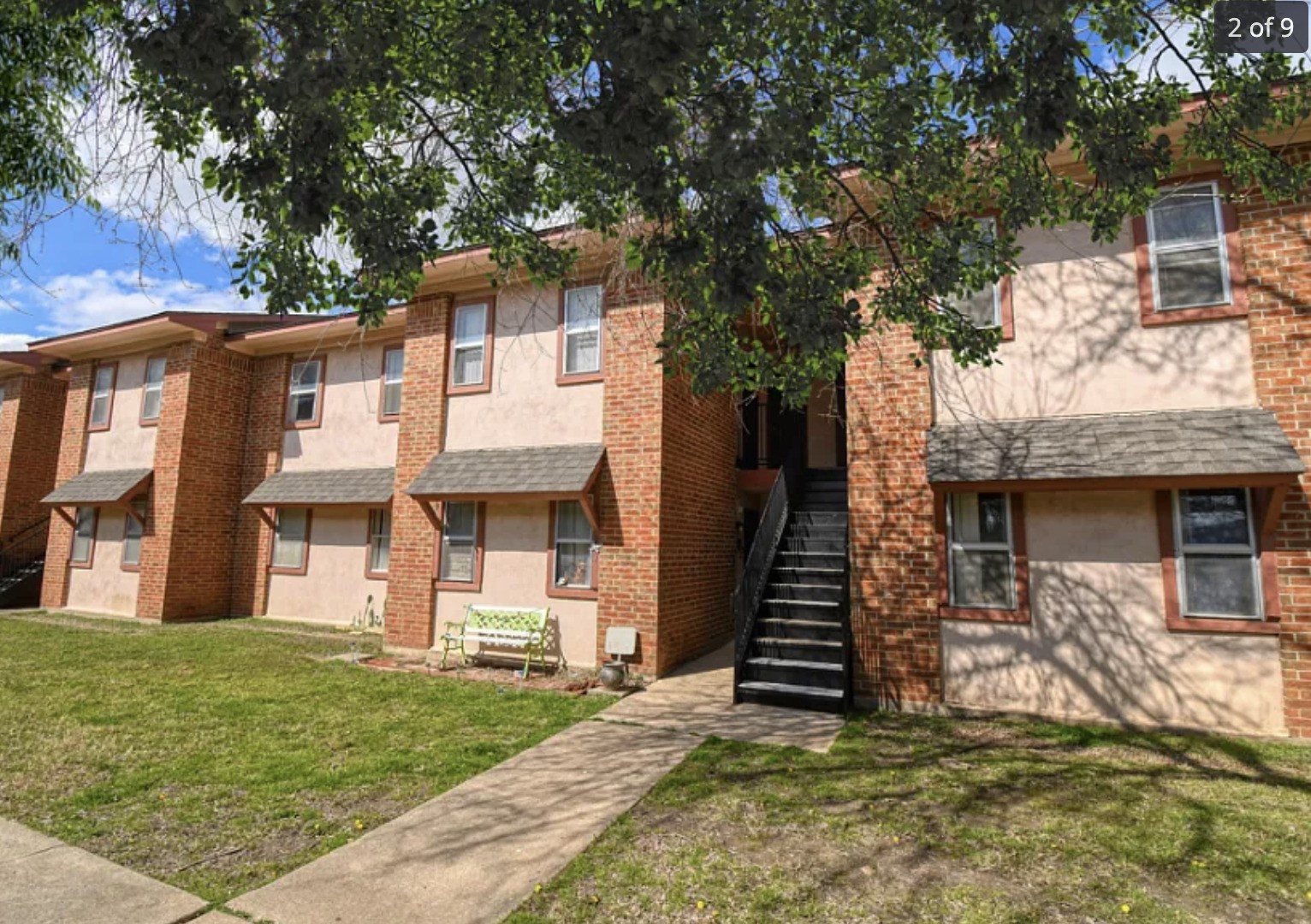Sanger Condo: 1100 West Austin Street