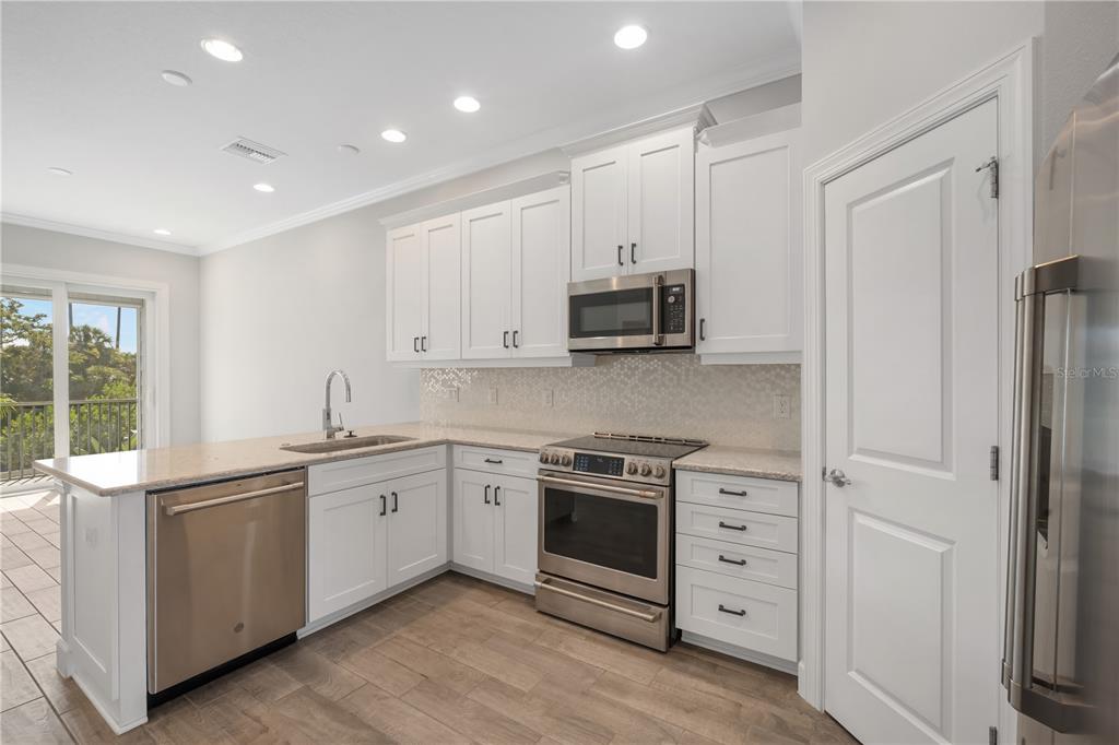 Tampa Condo: 4055 Rocky Shores Drive