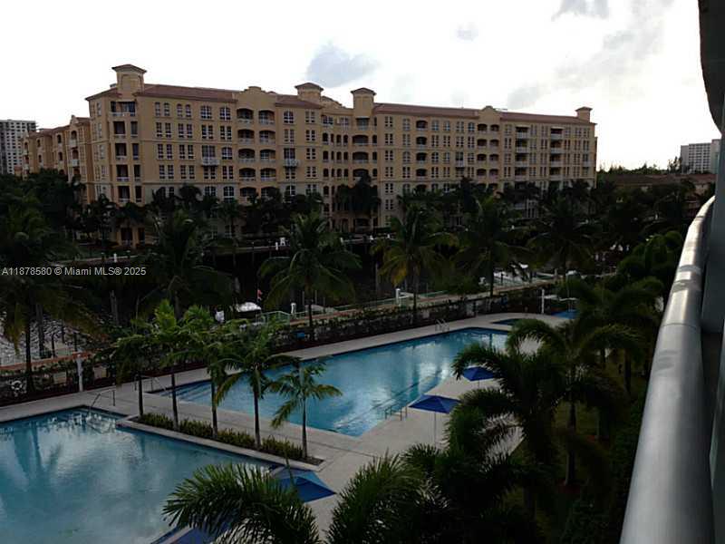 Aventura Condo: 2950 Northeast 188th Street