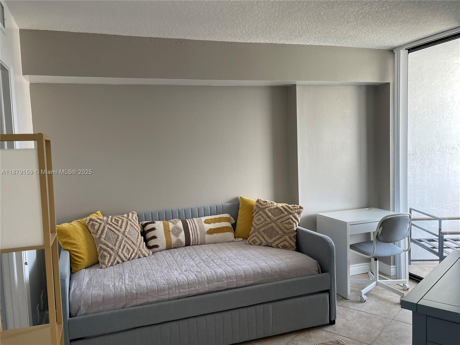 Aventura Condo: 3300 Northeast 192 Street