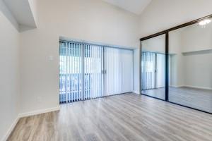 Irving Condo: 4539 North O'Connor Road