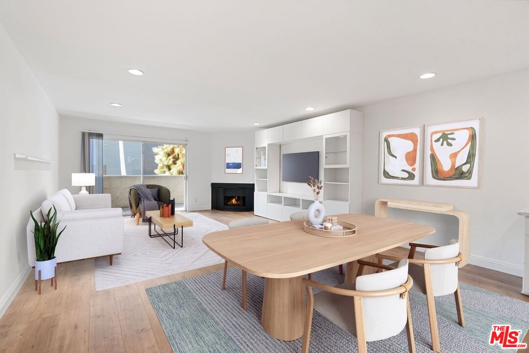 West Hollywood Condo: 1010 Hammond Street