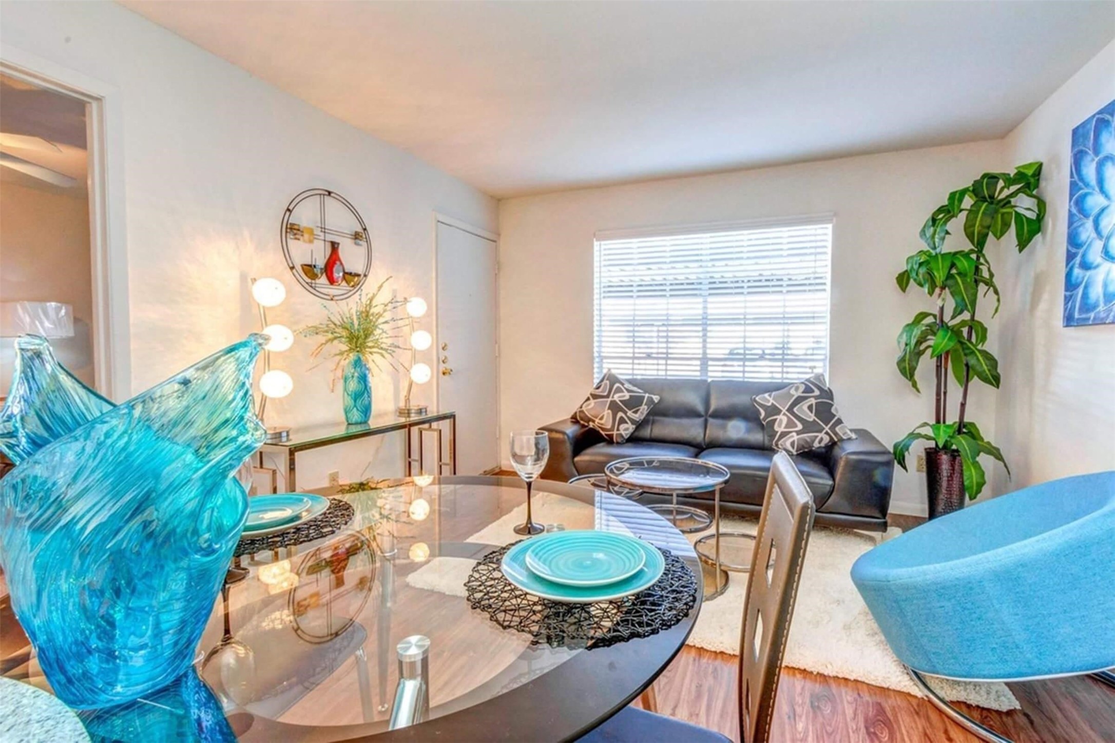 Houston Condo: 6041 Winsome Lane