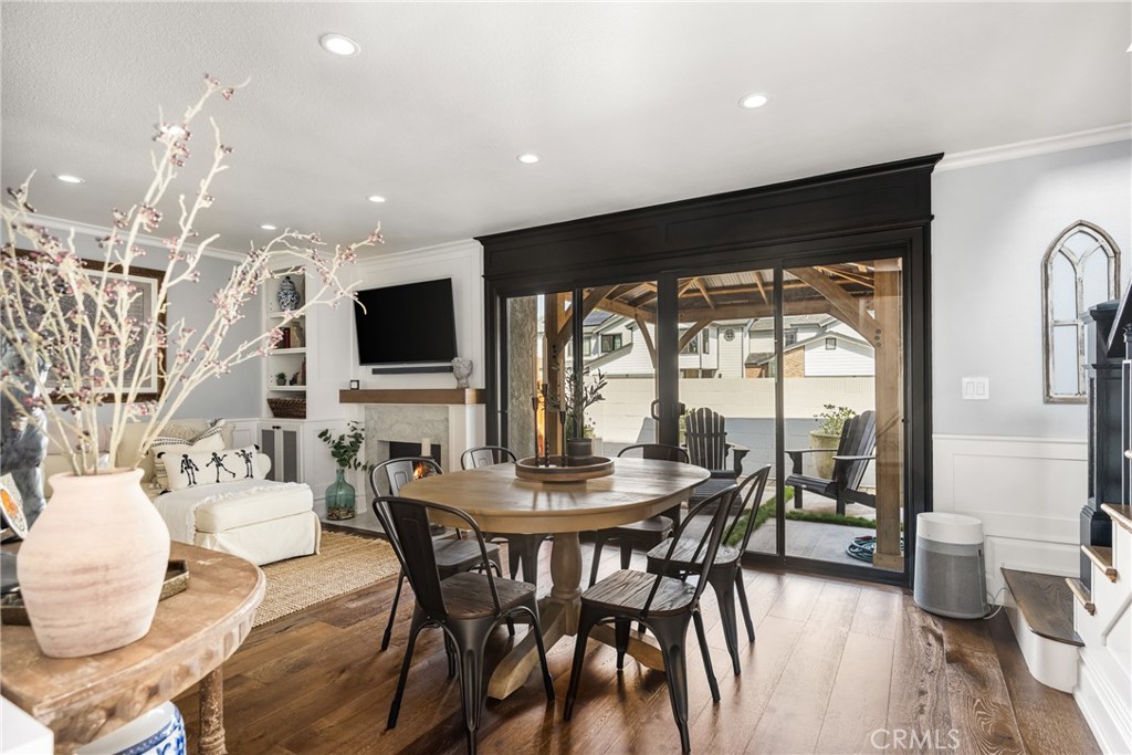 Tustin Condo: 1055 Tustin Pines Way