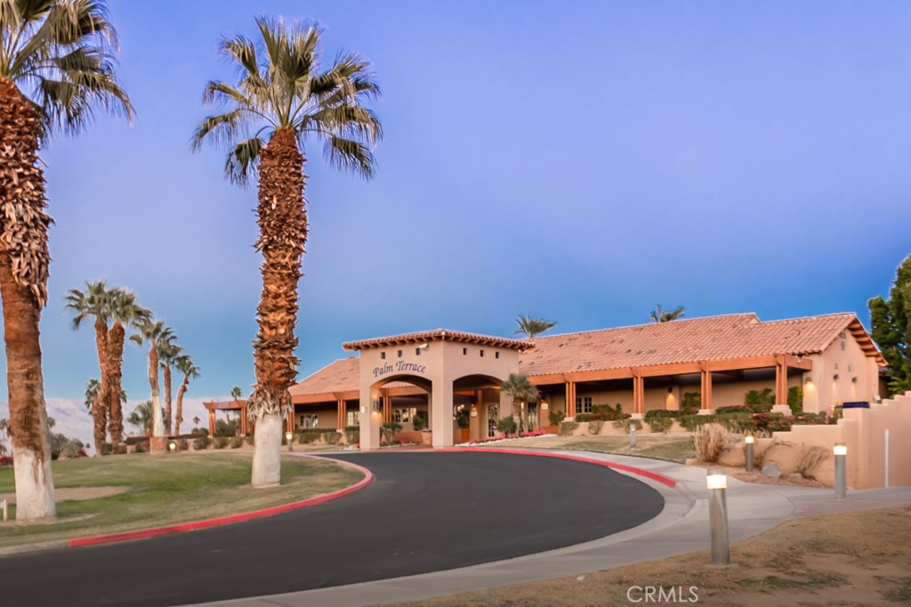 Indio Condo: 49715 Lewis Road