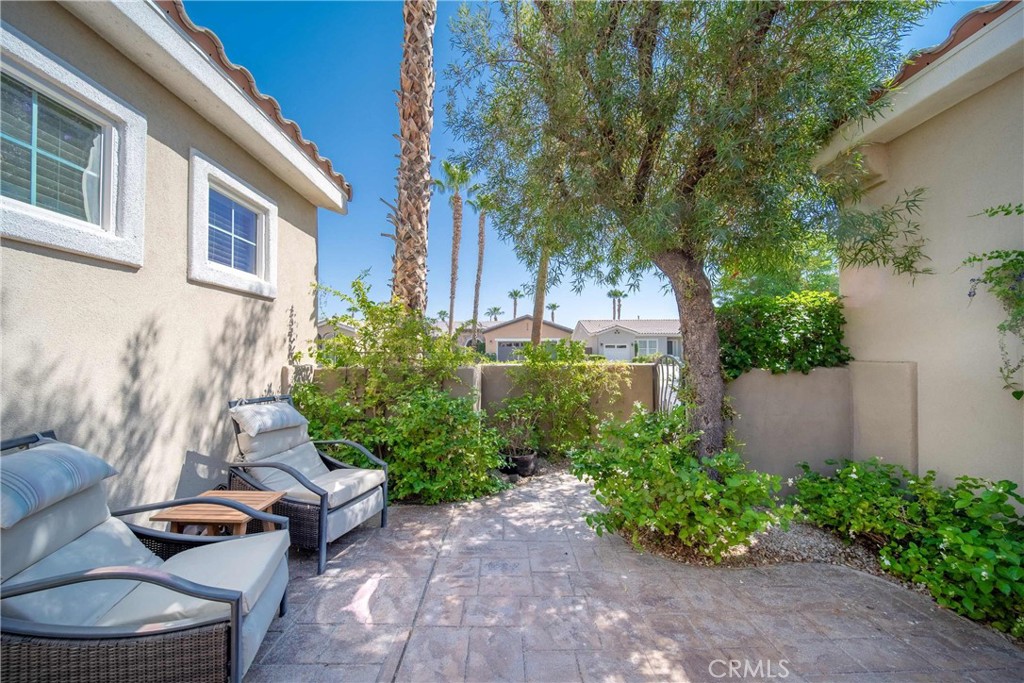 La Quinta Condo: 81955 Golden Star Way
