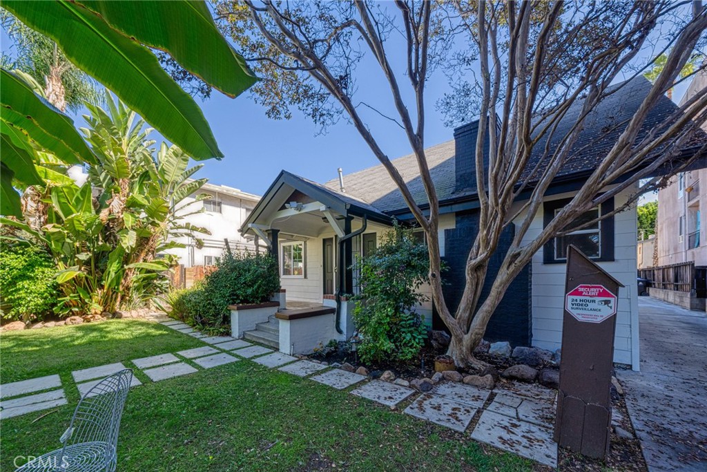 Los Angeles Condo: 1244 North Las Palmas Avenue