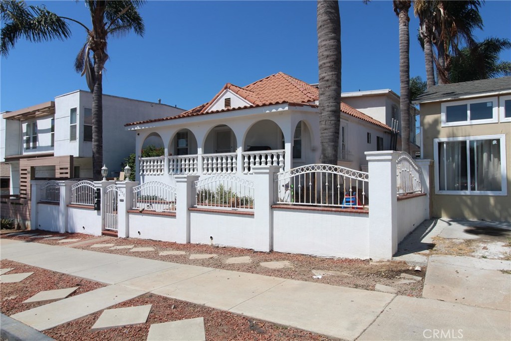 San Diego Condo: 2078 Harrison Avenue