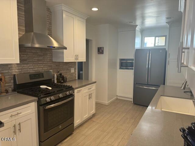 Glendale Condo: 3002 Manhattan Avenue