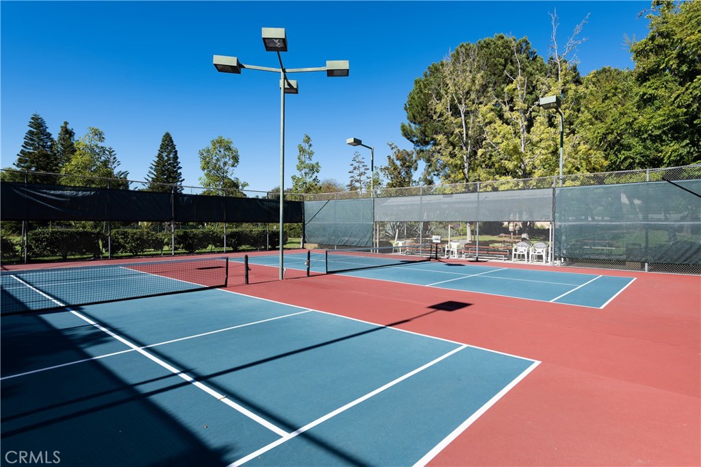 Mission Viejo Condo: 23821 Villena