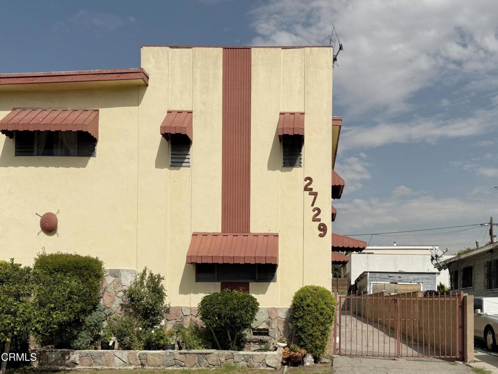 Los Angeles Condo: 2729 Glassell Street