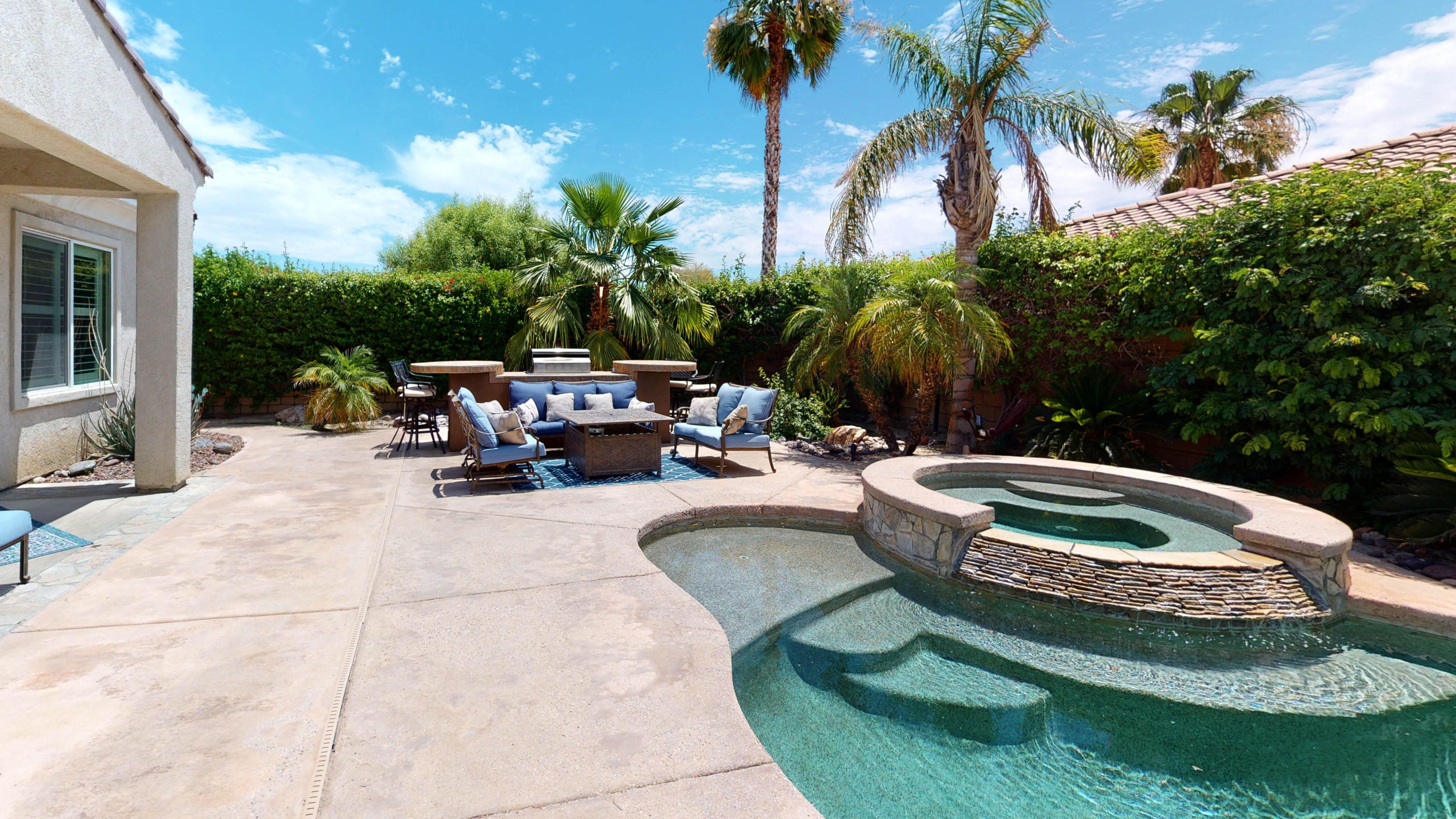 Indio Condo: 80351 Pas De Nivel